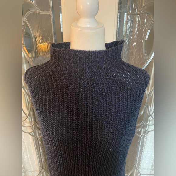 Ann Taylor Sweater - Picture 5 of 7